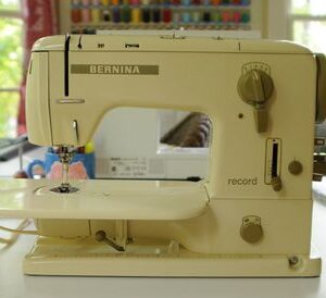 מכונת תפירה יד שנייה דגם BERNINA